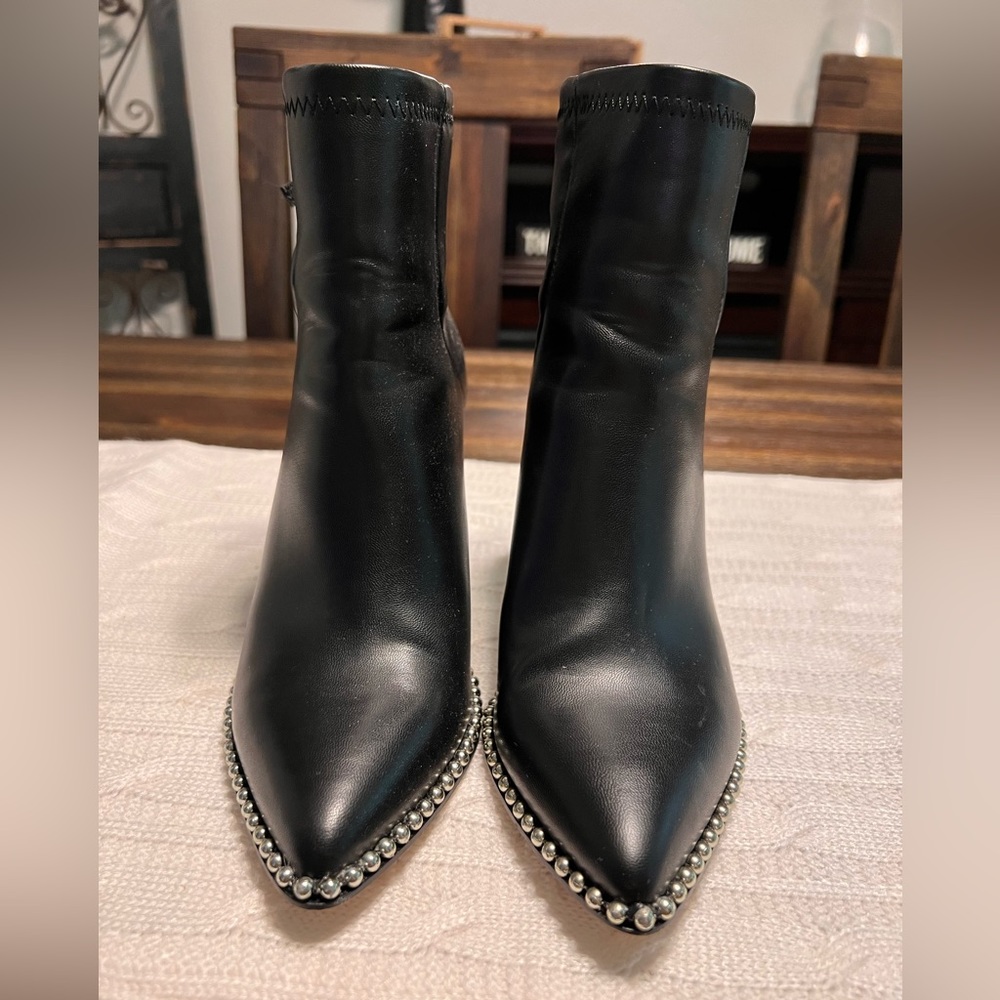 BCBGeneration black leather boots 6.5